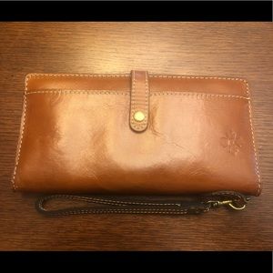 Patricia Nash wristlet wallet